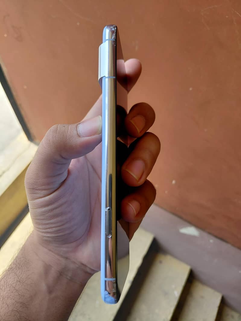 Google Pixel 8 Pro 2
