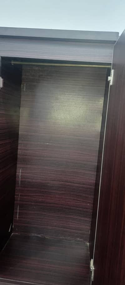 Wardrobe Three door