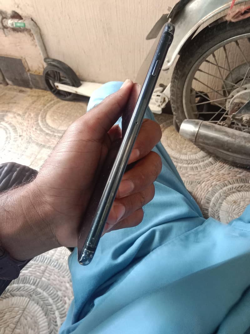 Apple iPhone 7 Plus 4