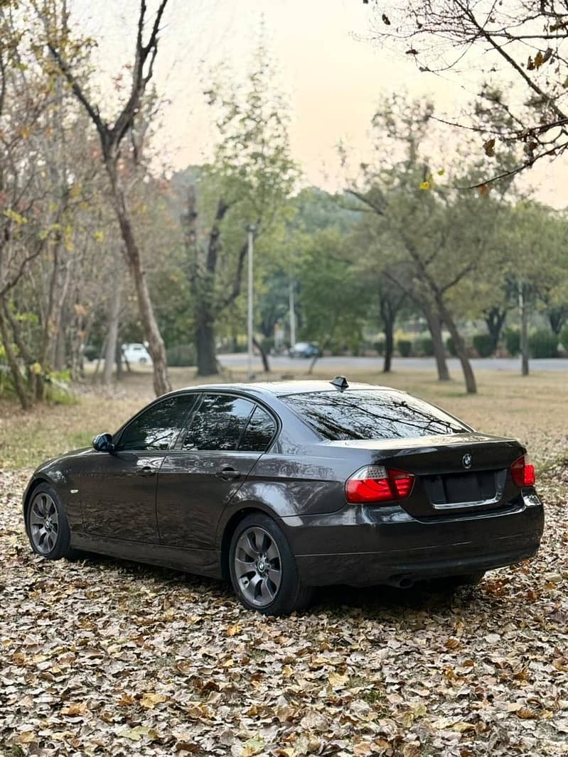 BMW 320i e90 4