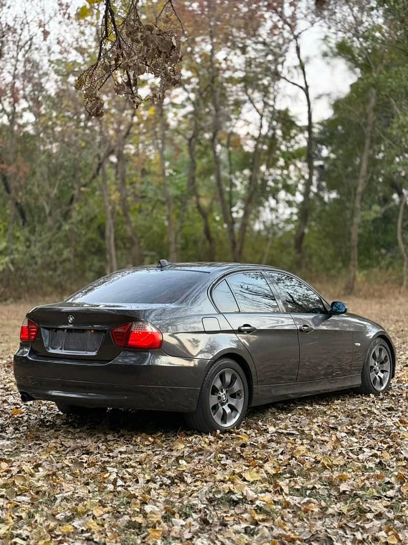 BMW 320i e90 5