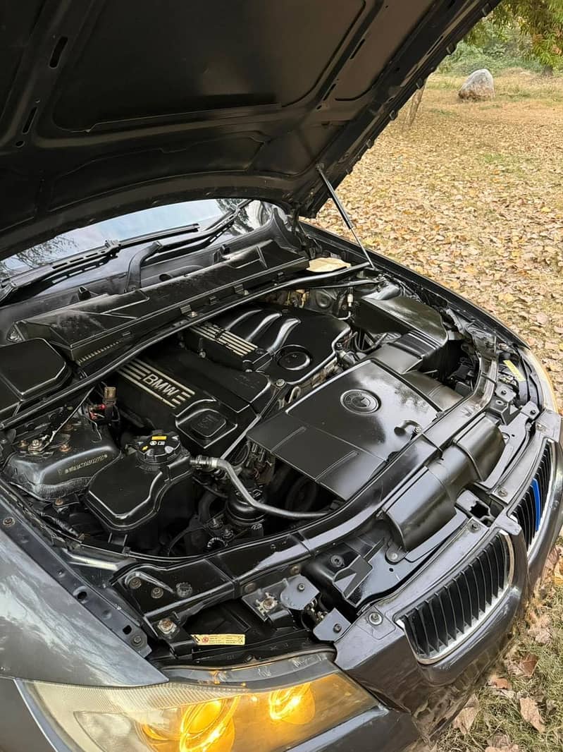 BMW 320i e90 6
