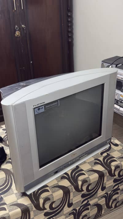 LG FLATRON TV