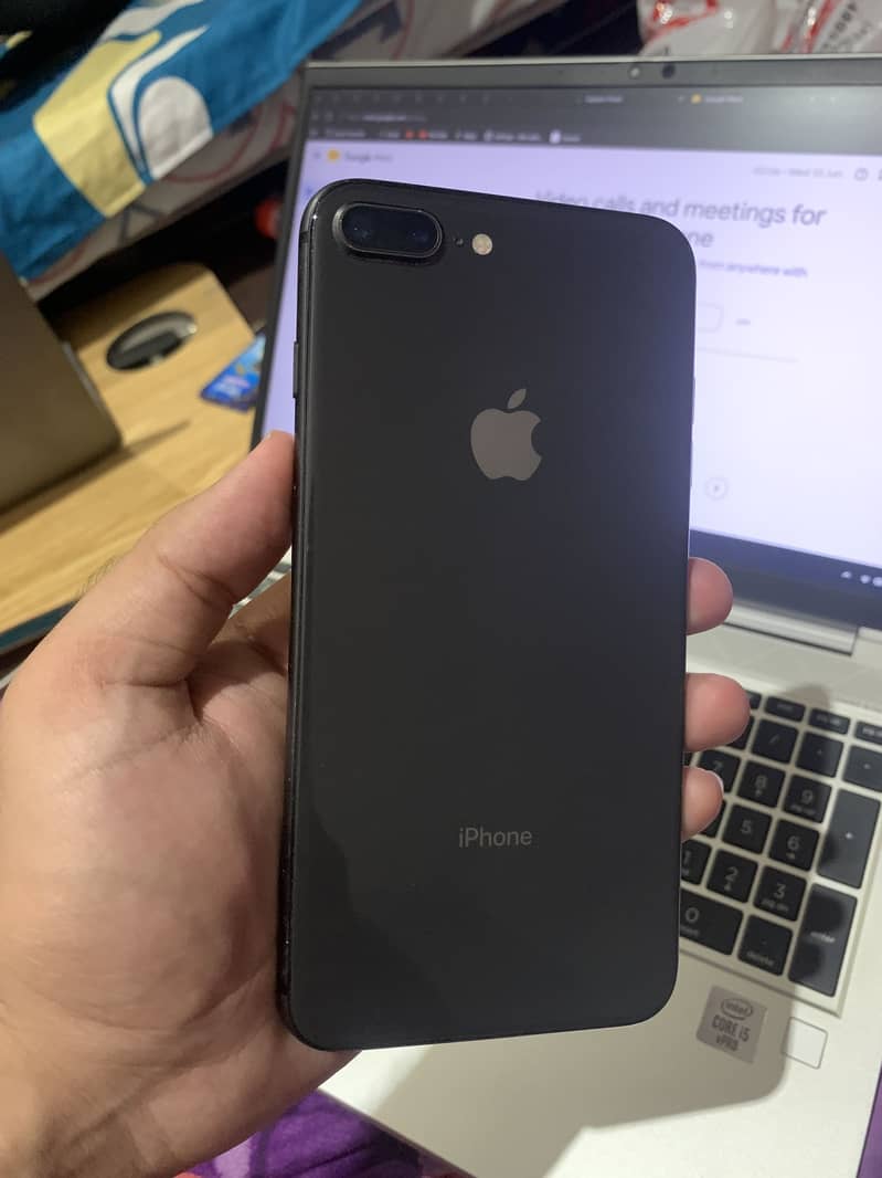 Apple iPhone 8 Plus 7