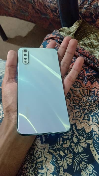 Vivo S1