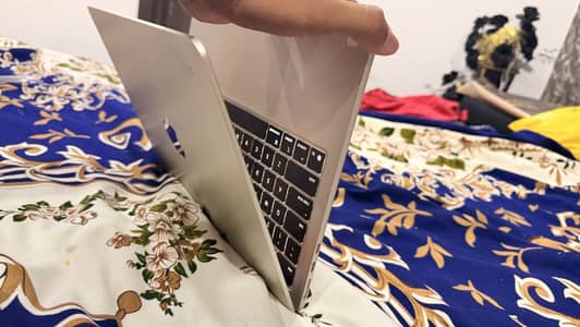 Macbook M4 air like new