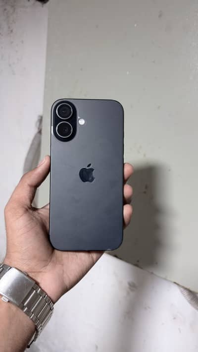 Apple iPhone 16