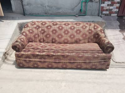 6 seeter sofa sale urgent