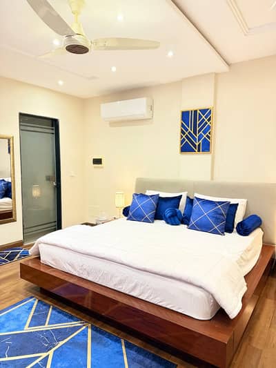 1 Bedroom Luxury Furnished Apartment is Available for Rent in Bahria Town Lahore