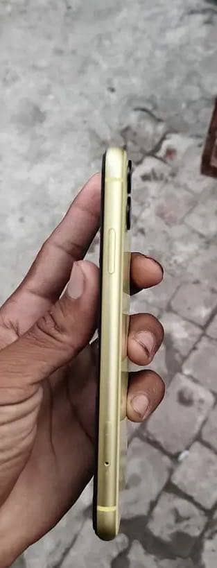 Apple iPhone 11 PTA