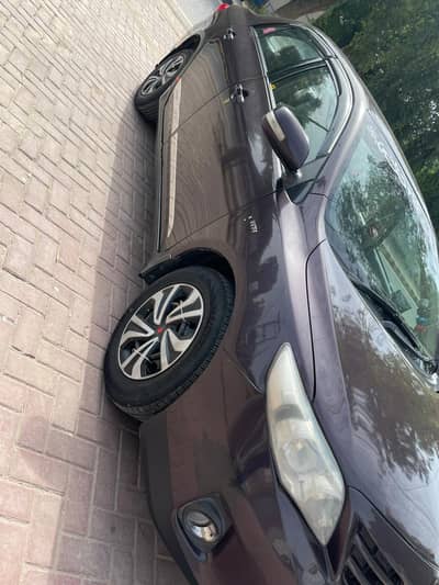 Toyota gli 2012 model