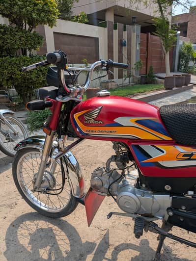 honda 70  24/25 model