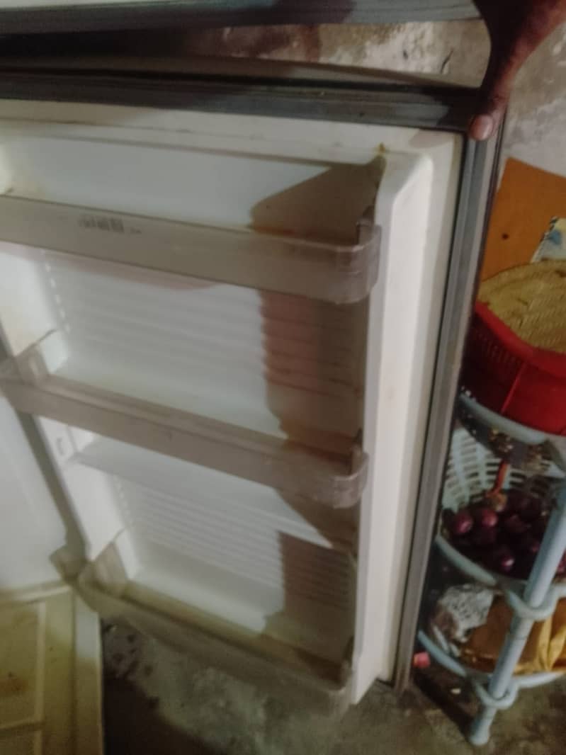 Dawlance Refrigirator 2