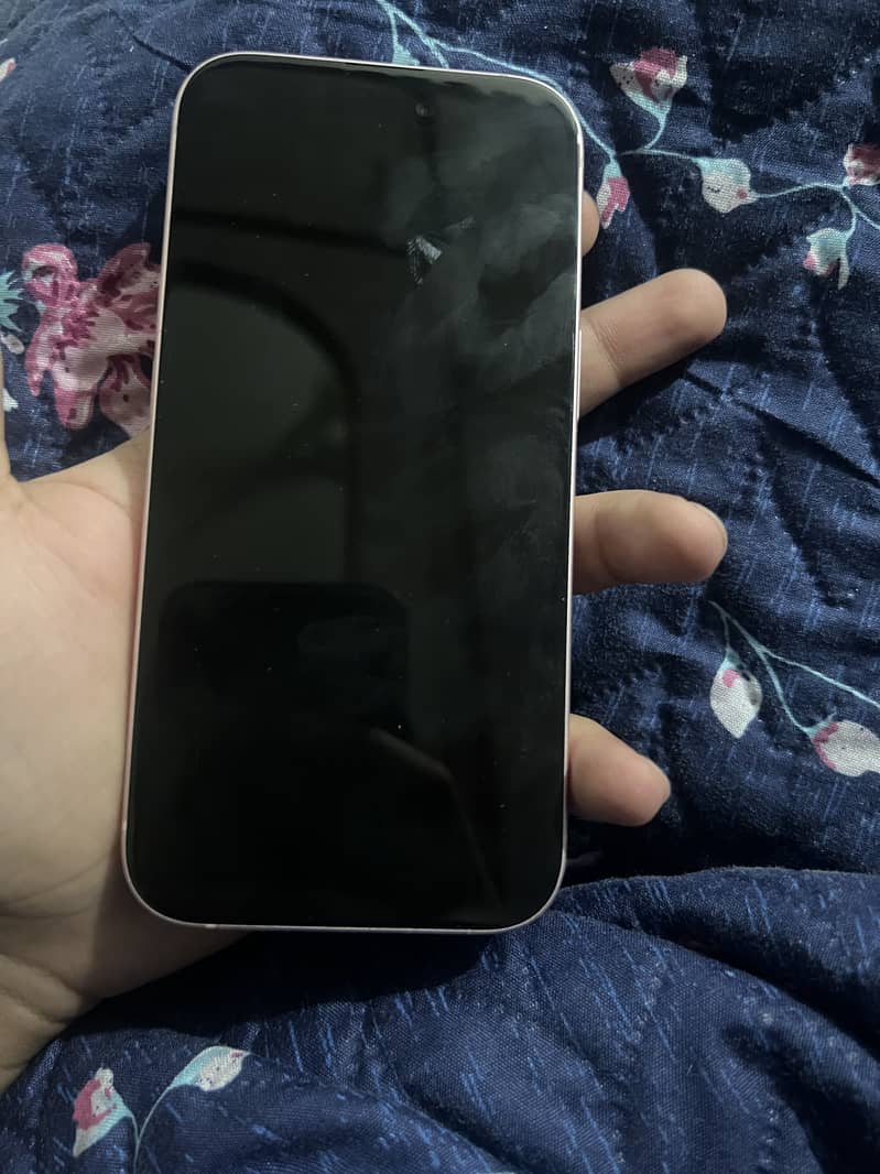 Apple iPhone 15 2