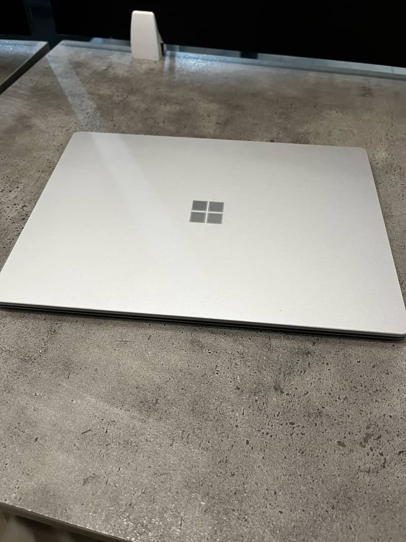 Microsoft surface laptop 4 0