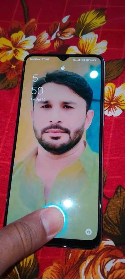 OPPO f17 8+5/128 gb