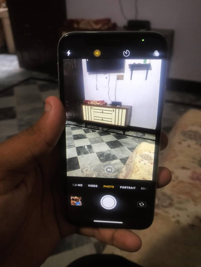 Apple iPhone X 5