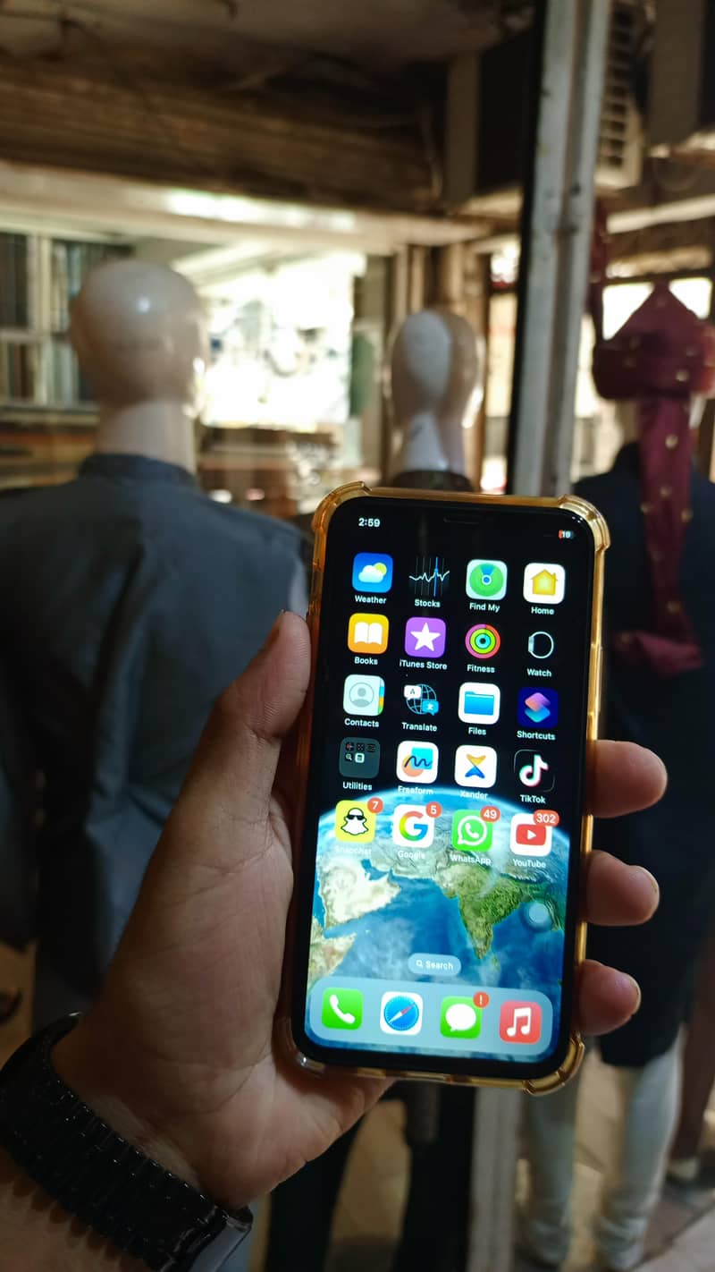 Apple iPhone X 2