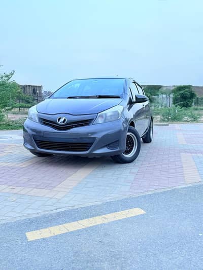 Toyota Vitz 2012/2015