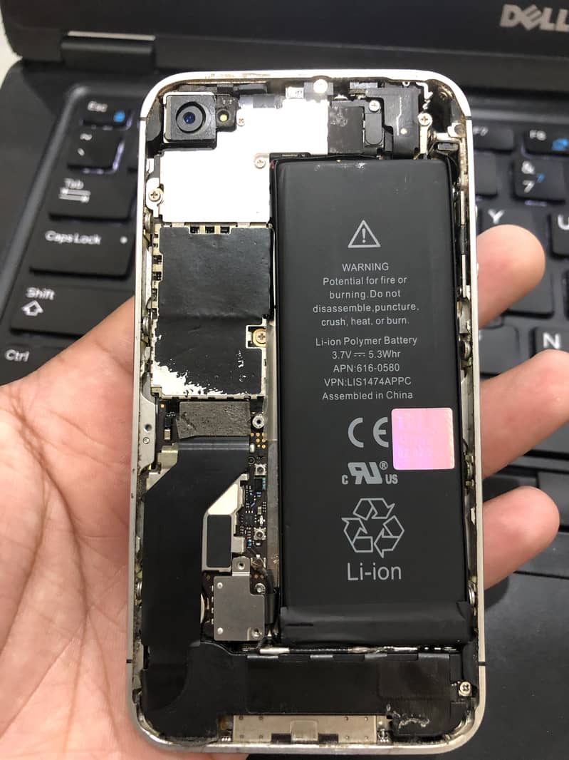 Apple iPhone 4s 6