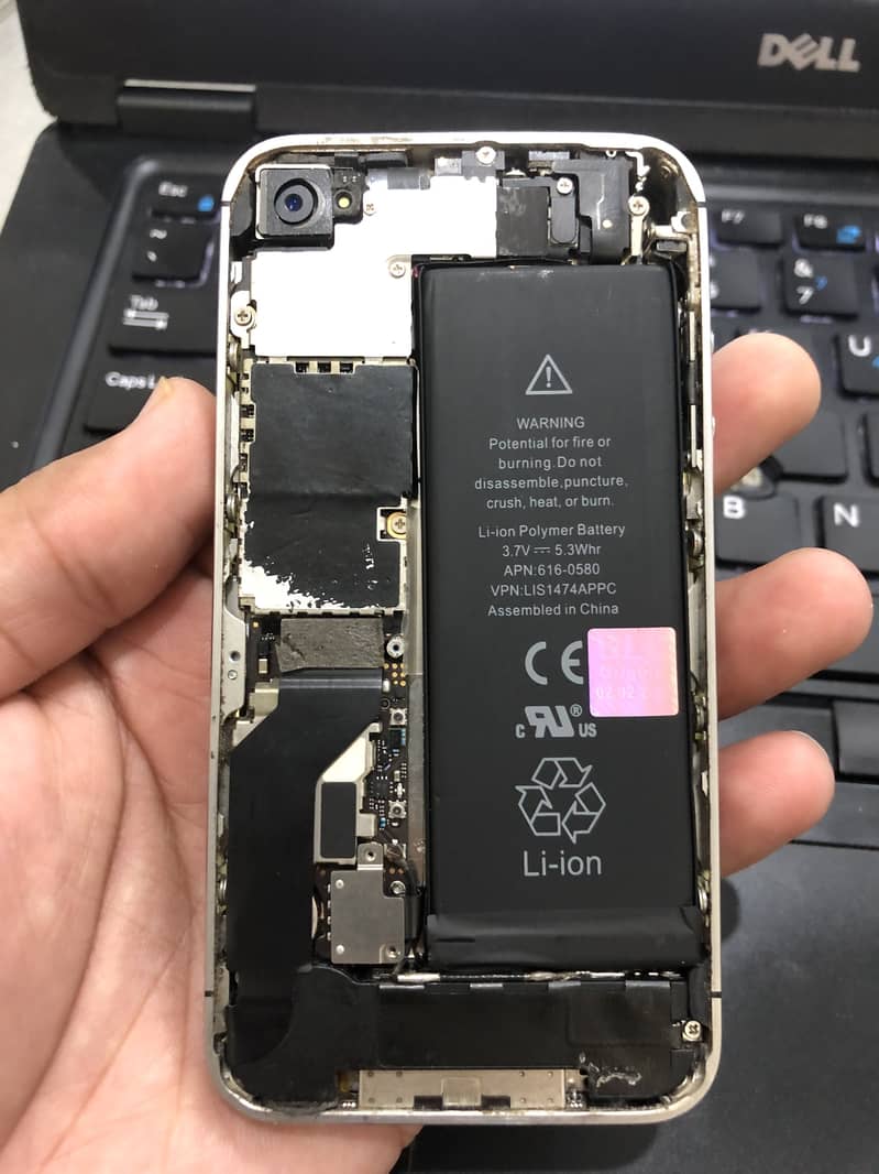 Apple iPhone 4s 9