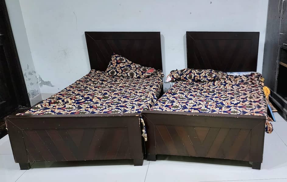 Single Bed Pair without Mattres 0