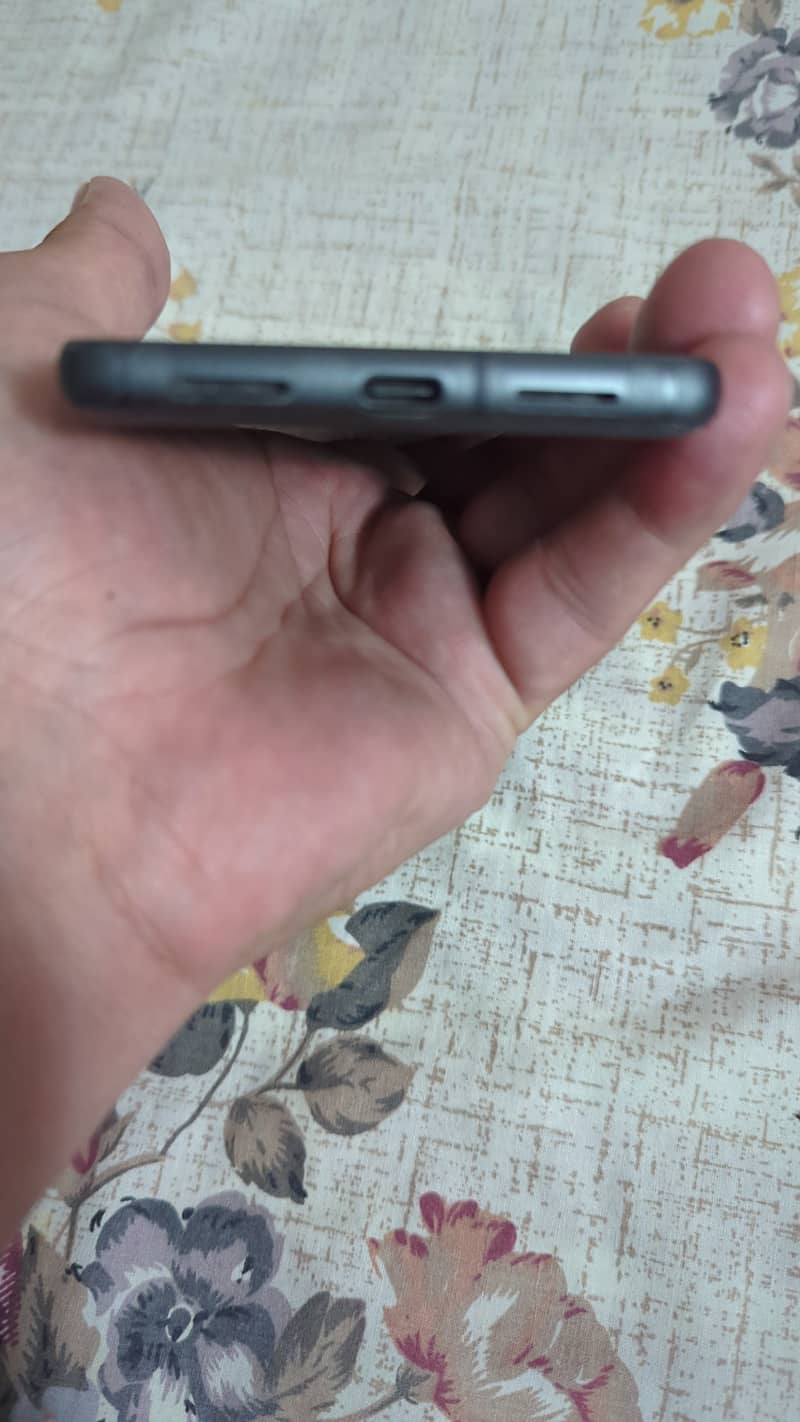 Google Pixel 7 3