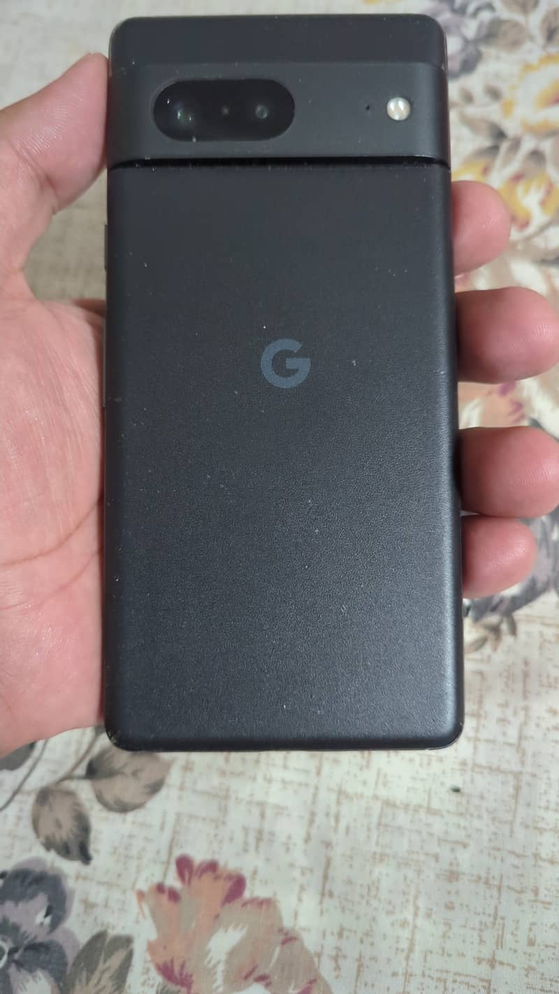 Google Pixel 7 4