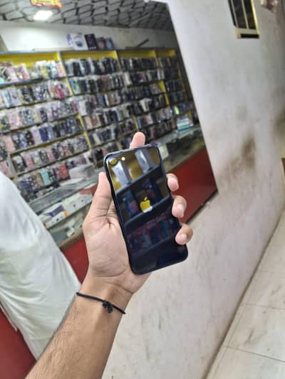Apple iPhone SE 3 non jv