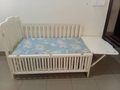 baby cot