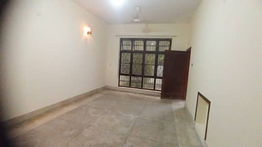 Faisal Town Block C 10 Marla Single Story House Available For Rent