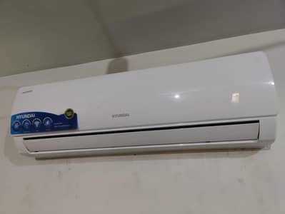 Hyundai 2 ton AC.