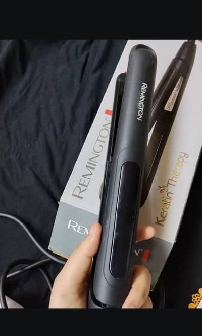 2hair straightners bundle deal—remington +heat straightening brush