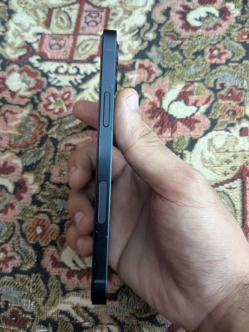 Apple iPhone 12 2
