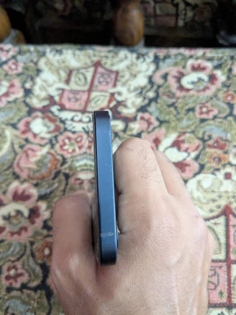 Apple iPhone 12 5