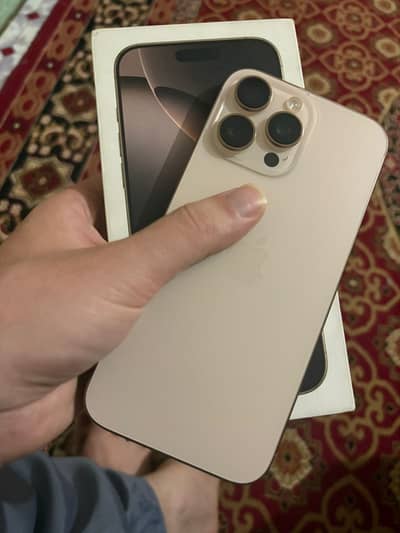 Apple iPhone 16 Pro Max