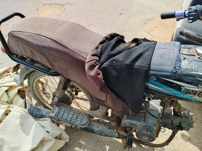 bike Mai. koi km nahi hn bike bilkul ok h mara istimal ki h. bike f