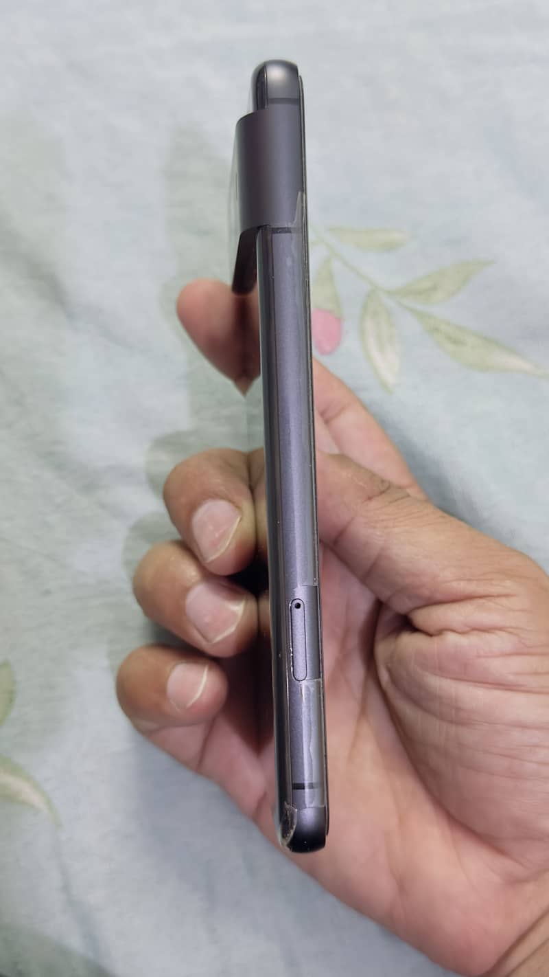 Google Pixel 8 4
