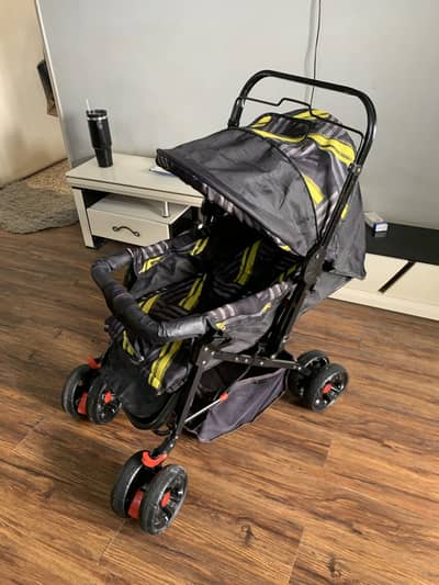 Imported pram/stroller in excellent condition