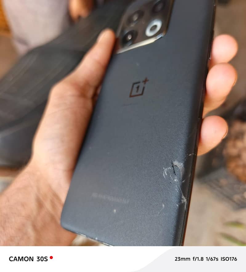 One Plus 10 Pro 3