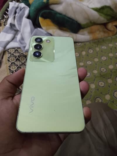 Vivo Y100