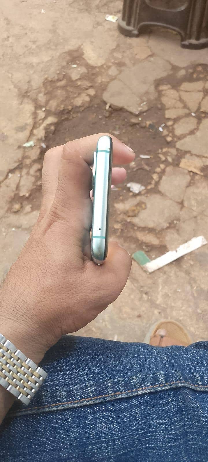 One Plus 8T 4