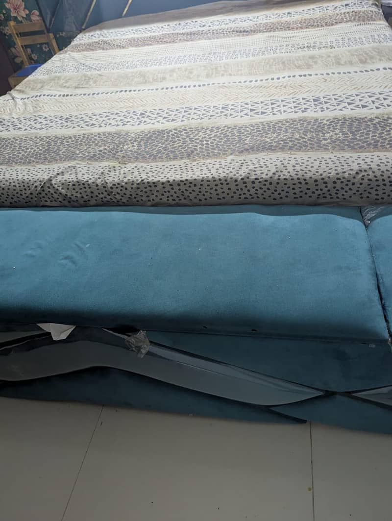 Bed Set Almost new 5