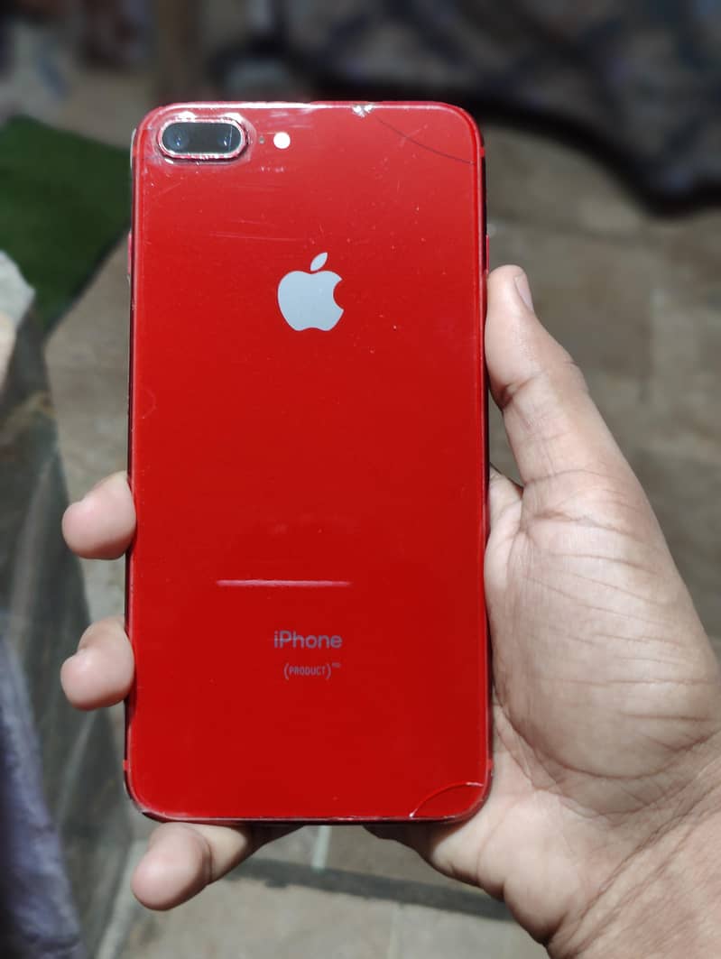 Apple iPhone 8 Plus 0