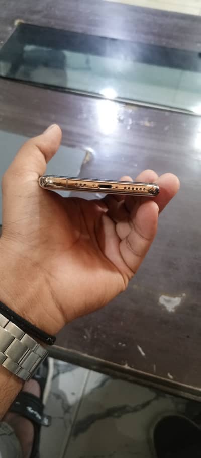 Apple iPhone XS