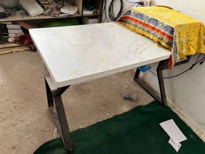 study table and office table for sale chair bhi for sale ha impoted