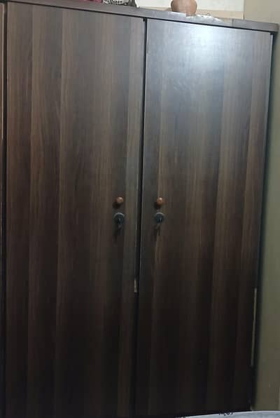 2 door almari