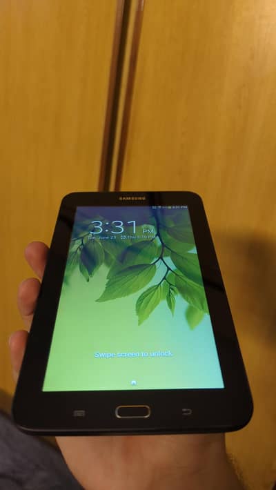 Samsung Galaxy tab 3 ( Excellent condition )