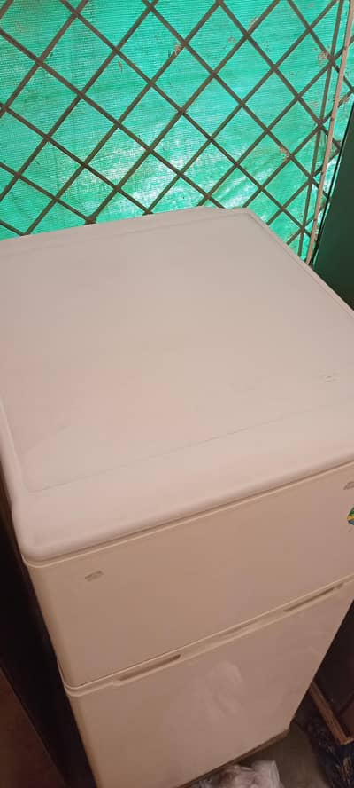 Small Double Door Refrigerator – Excellent Working Condition