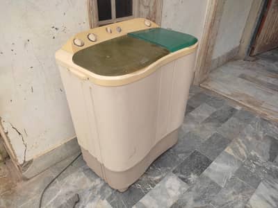Haier HWM 80-100S Semi-Automatic Washing Machine